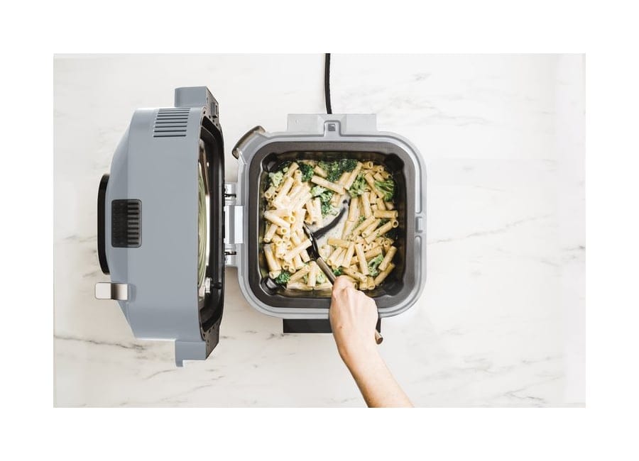 ON400EU_Inuse_Overhead_BrocChickAlfredo_RGB