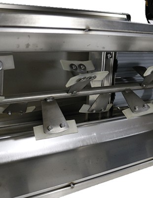s-steel-destoner-by-motor-with-2-s-steel-basket-deni-grifo-marchetti-enology-machines-1-s-steel-destoner-by-motor-with-2-s-steel-basket-deni-grifo-marchetti-enology-machines-1-310x400-1