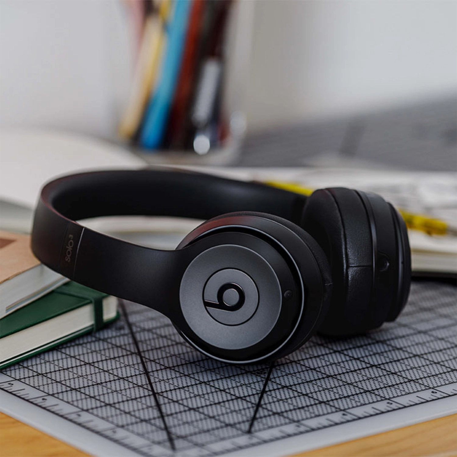 Beats-Solo3-5.webp