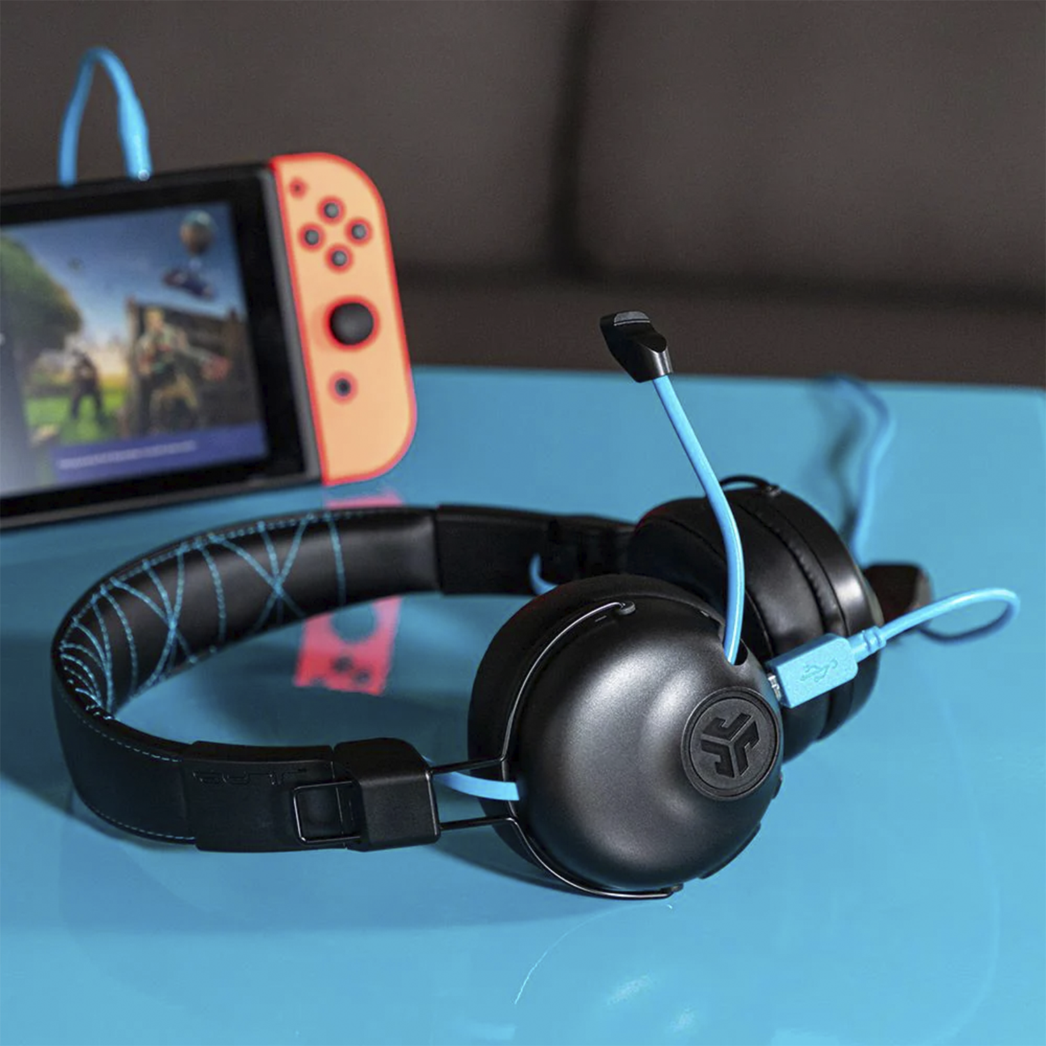 Jlab-Play-Gaming-Wireless-Headset-4.webp